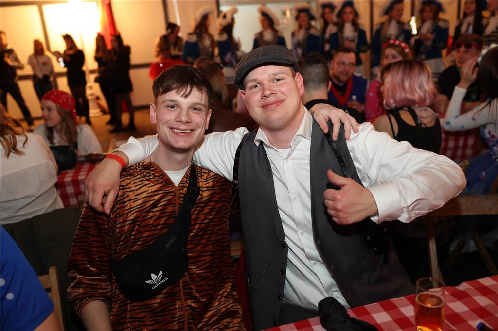 Beste Stimmung, Tänze, Party: Beim Großen Prinzenball am Sonntag (19. Februar) im Zelt an der Stadthalle ging es hoch her.