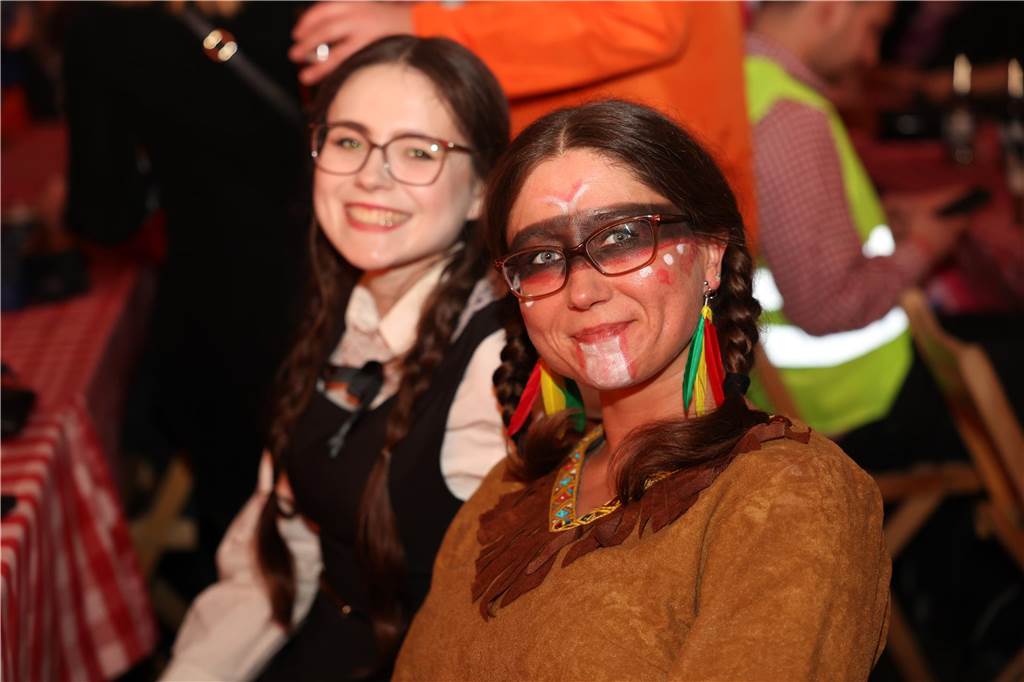 Beste Stimmung, Tänze, Party: Beim Großen Prinzenball am Sonntag (19. Februar) im Zelt an der Stadthalle ging es hoch her.