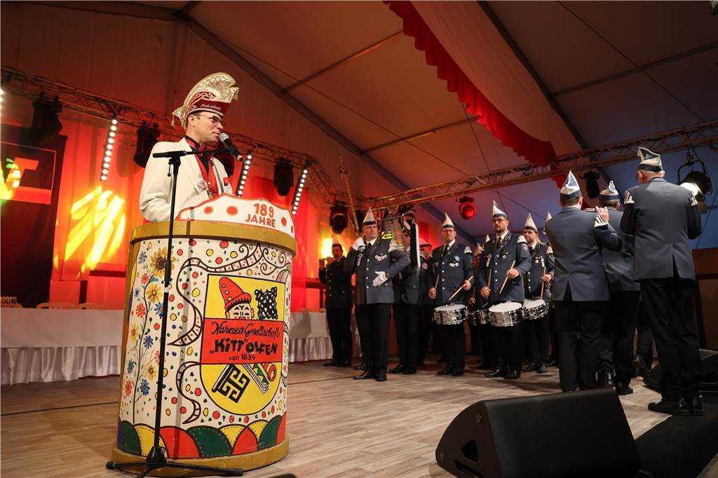Beste Stimmung, Tänze, Party: Beim Großen Prinzenball am Sonntag (19. Februar) im Zelt an der Stadthalle ging es hoch her.