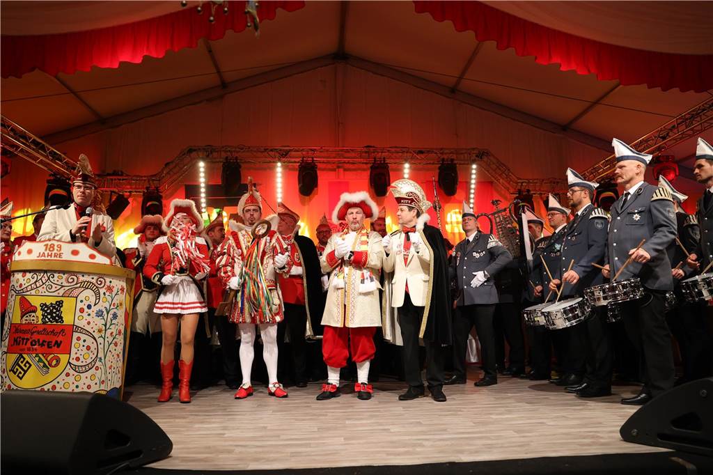 Beste Stimmung, Tänze, Party: Beim Großen Prinzenball am Sonntag (19. Februar) im Zelt an der Stadthalle ging es hoch her.