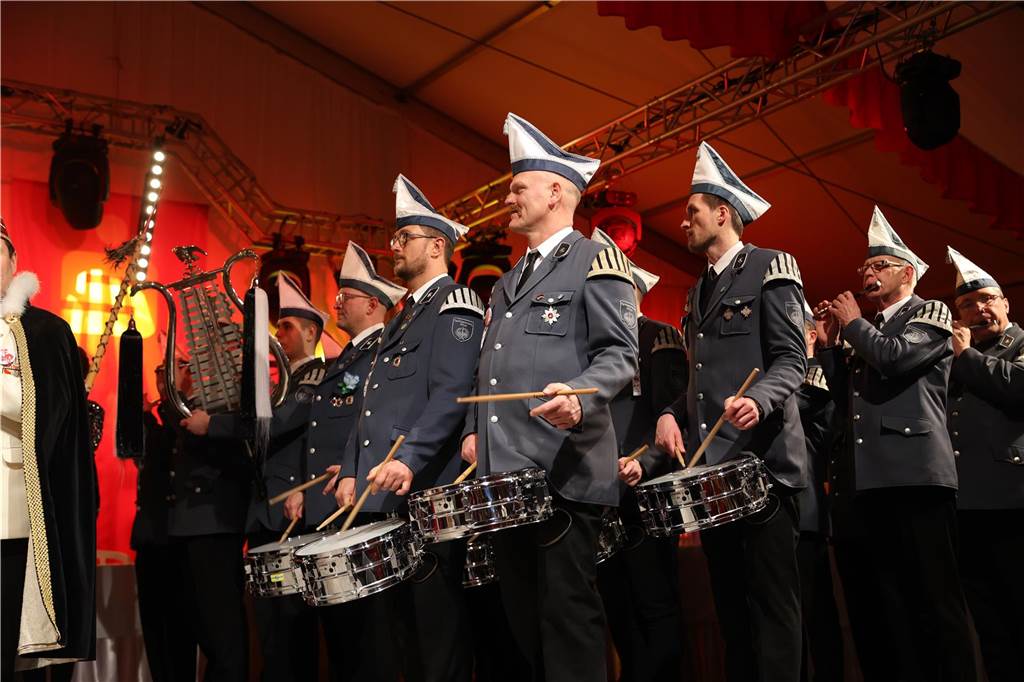 Beste Stimmung, Tänze, Party: Beim Großen Prinzenball am Sonntag (19. Februar) im Zelt an der Stadthalle ging es hoch her.