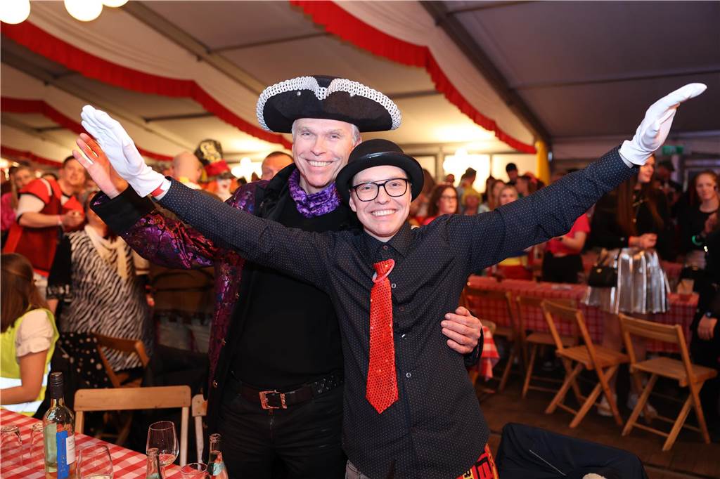 Beste Stimmung, Tänze, Party: Beim Großen Prinzenball am Sonntag (19. Februar) im Zelt an der Stadthalle ging es hoch her.