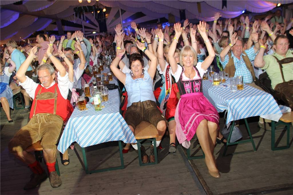Oktoberfest in Ascheberg fällt aus - Fisch Wenning lädt zu Backfisch auf Hof ein Oktoberfest