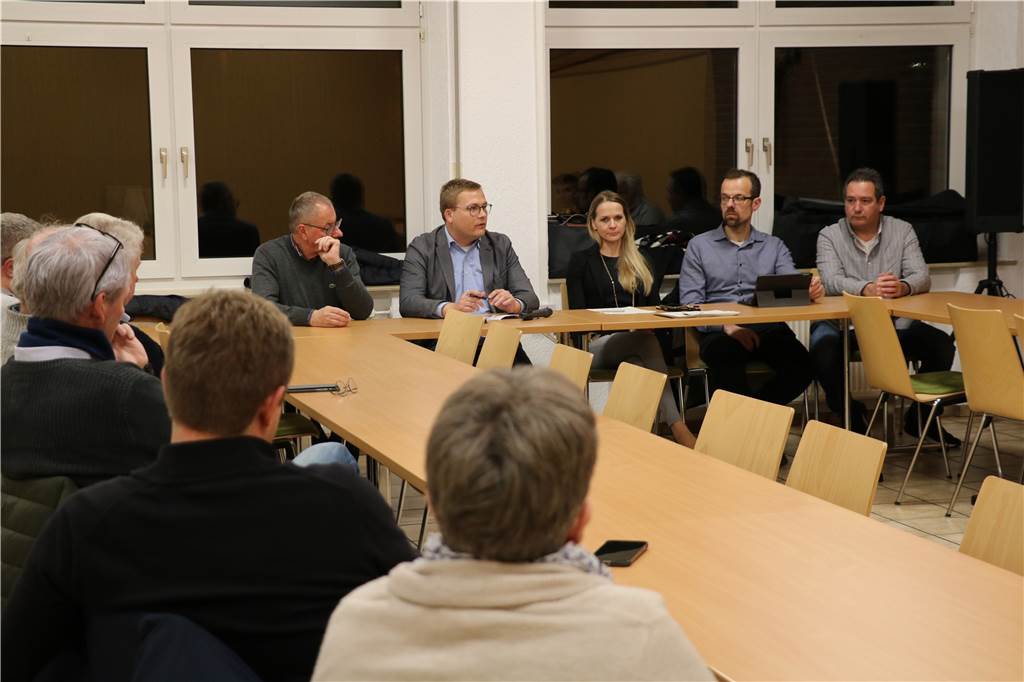Informationsveranstaltung in St. Johannes zur Einrichtung der Flüchtlingsunterkunft an Schacht 10