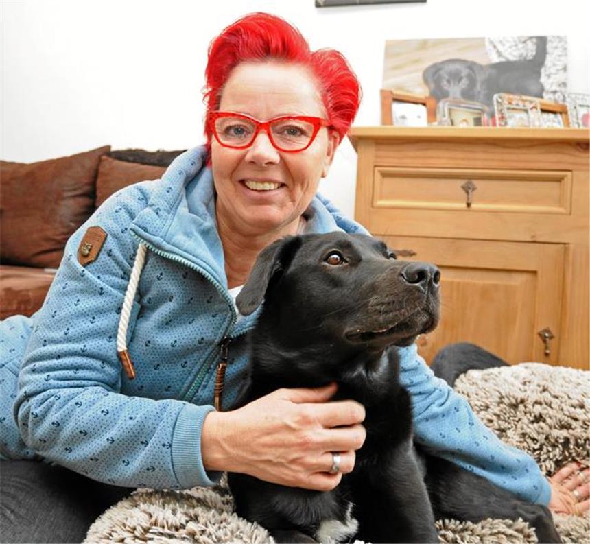 Bettina Elfert hat Hündin Amy bei der schönsten Schnauze angemeldet - und ist immerhin schon ins Halbfinale gekommen.