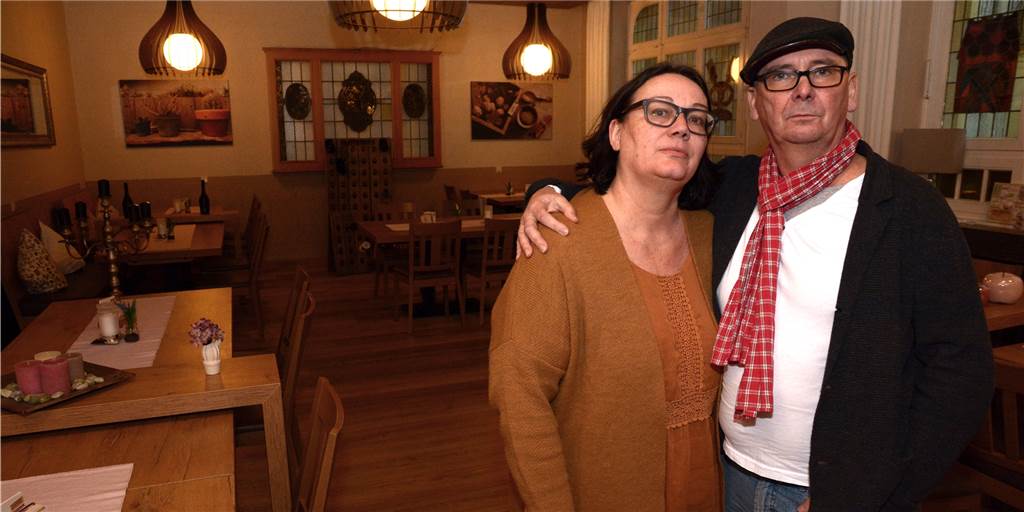 Schließt Stadthotel nun früher? Kolpingverein sucht neuen Pächter zu sofort Bettina Schriever und Horst Nußbaum betreiben seit November 2017 das Stadthotel im Kolpinghaus Werne. Damit ist aber bald Schluss.