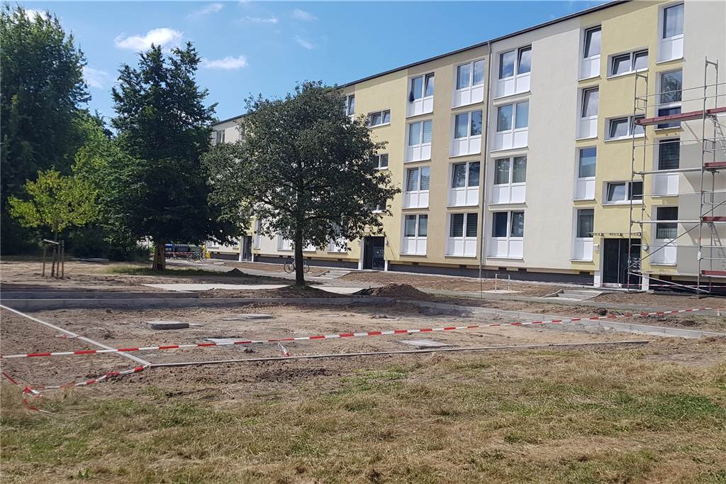 Deininghausener zu Vonovia-Vorstoß: „Wir beschweren uns, wenn es kalt wird“ Totale der Bauarbeiten in einem Teil der Vonovia Siedlung in Castrop-Rauxel Deininghausen.