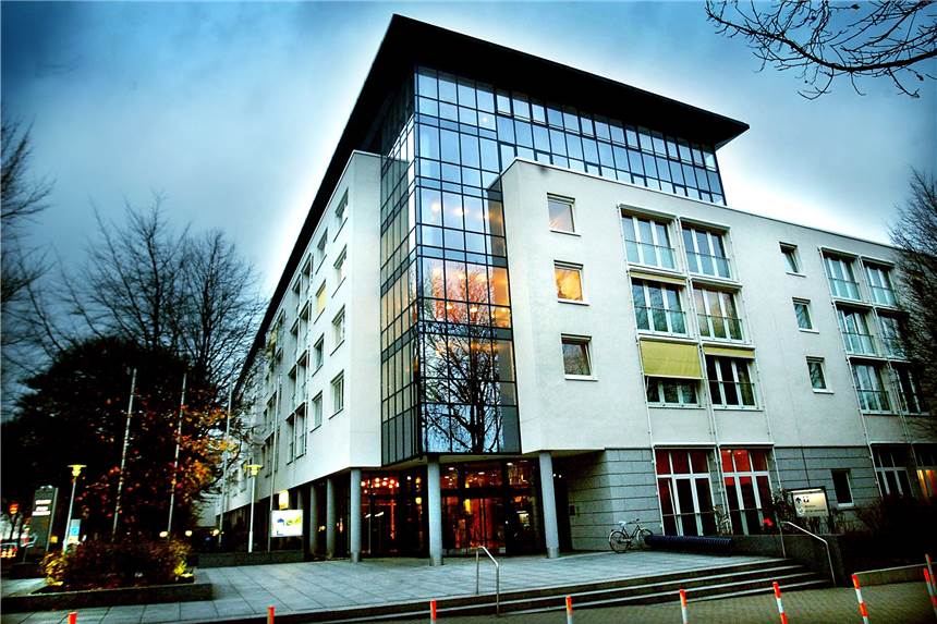 Bewohner des Wohnstifts Auf der Kronenburg haben sich mit dem Coronavirus infiziert.