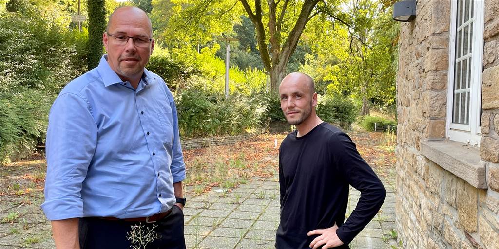 Hilferuf aus Syburg: „Es ist eine Schande, was mit diesem Ortsteil passiert“ Fabian Ziehbarth und Michael Depenbrock in Syburg