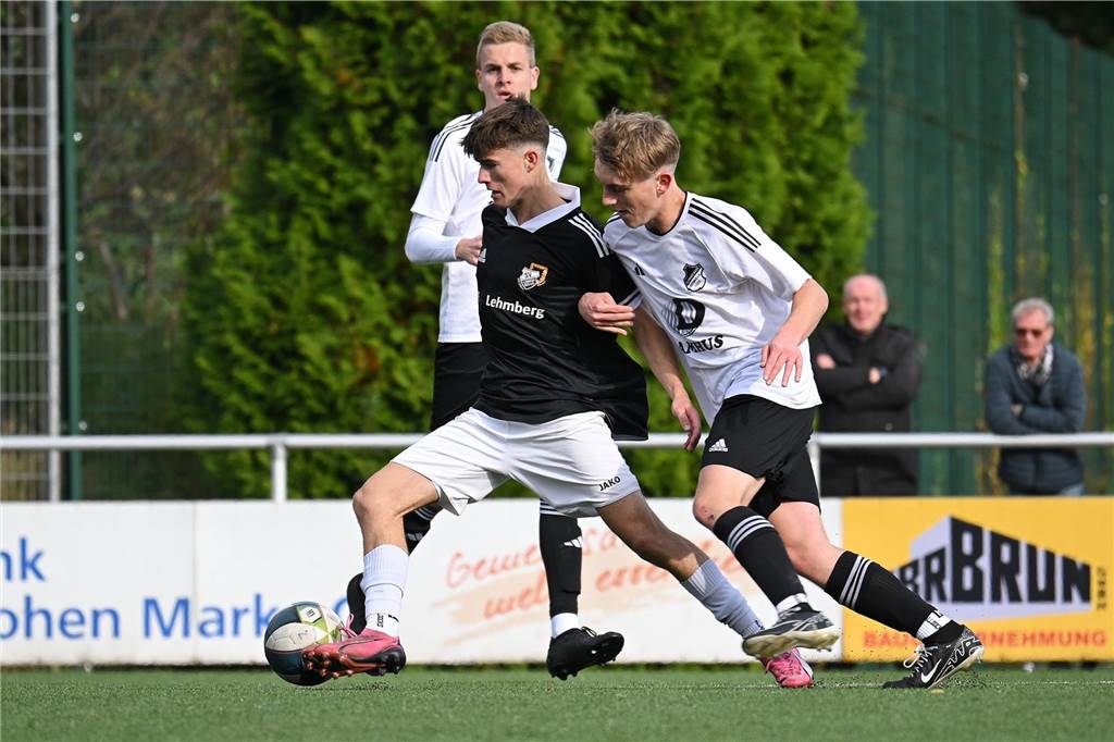 Bezirksliga 11, SV Lembeck - SW Holtwick 4:2 (3:1)