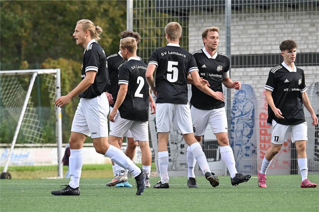 Bezirksliga 11, SV Lembeck - SW Holtwick 4:2 (3:1)