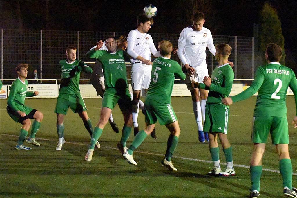 Bezirksliga 11, SV Lembeck - TSV Raesfeld 2:2 (0:1)