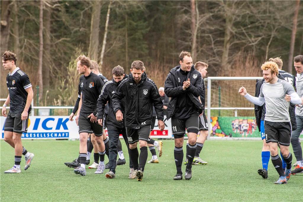 Bezirksliga 11, SV Lembeck - Vorwärts Epe 4:2 (3:1)
