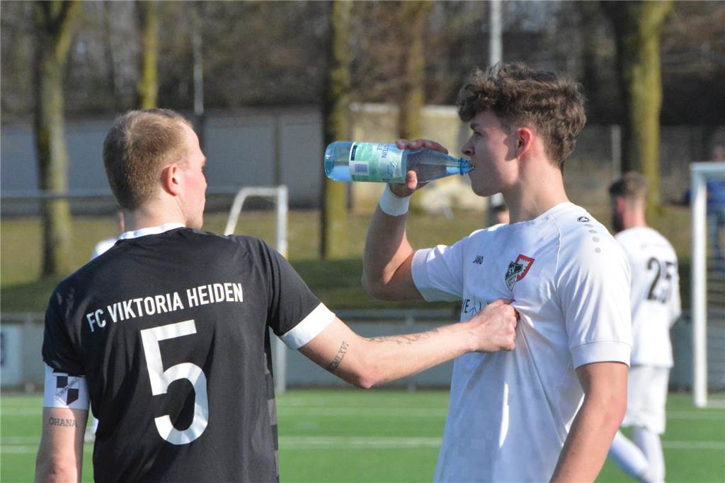 Bezirksliga 11, Viktoria Heiden - SV Lembeck 1:2 (0:1)