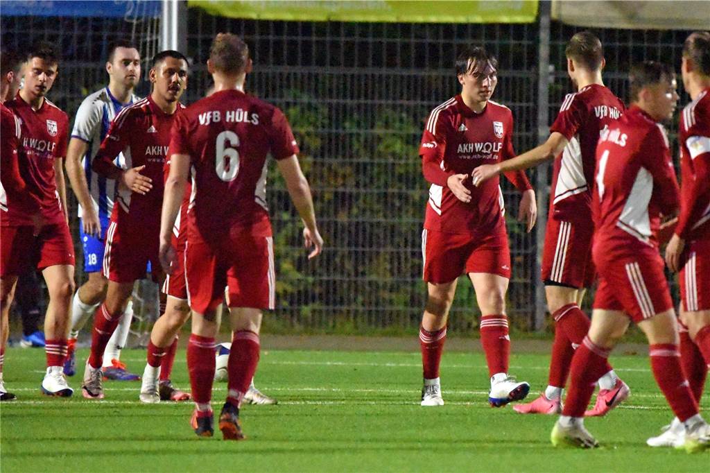 Bezirksliga 9, VfB Kirchhellen - VfB Hüls 3:2 (1:1)