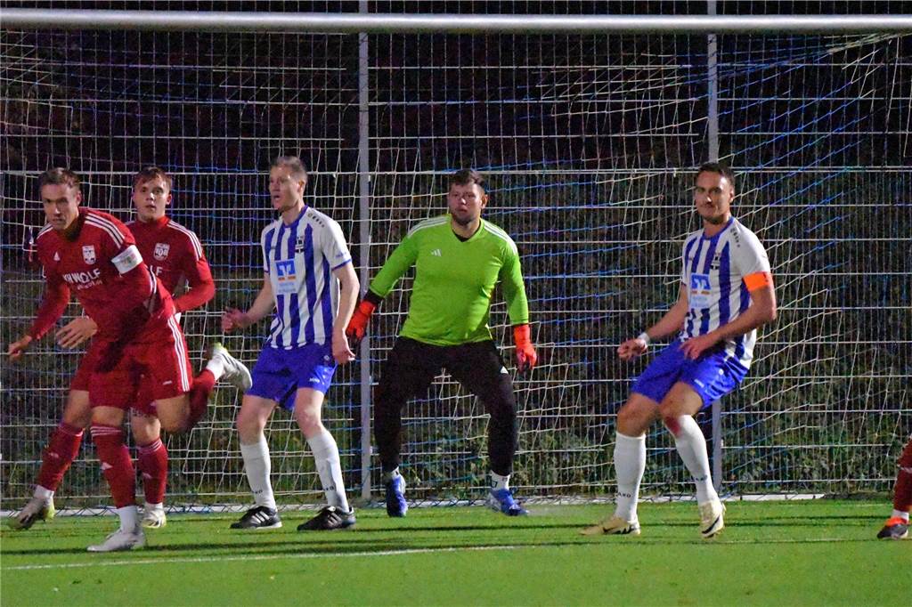 Bezirksliga 9, VfB Kirchhellen - VfB Hüls 3:2 (1:1)