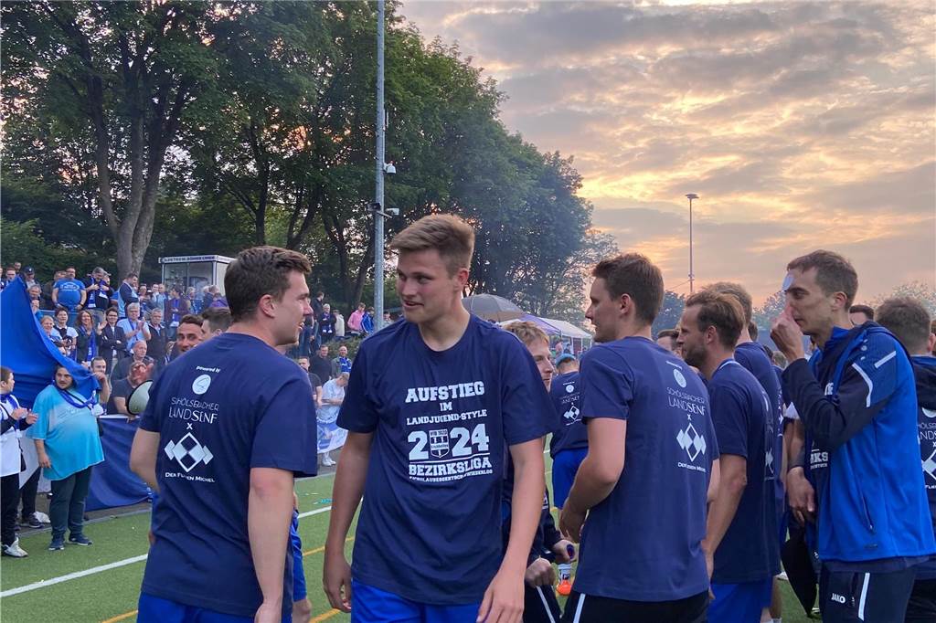 Bezirksliga-Relegation, Spiel 2: TSV Fichte Hagen - VfB Kirchhellen 1:6 (1:1); Kirchhellen damit aufgestiegen.