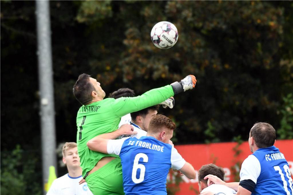 Bezirksliga-Schlusslicht FC Frohlinde kam im Castrop-Rauxeler Derby des zehnten Spieltages nach einem 0:1 zu einem 1:1 beim FC Castrop-Rauxel.
