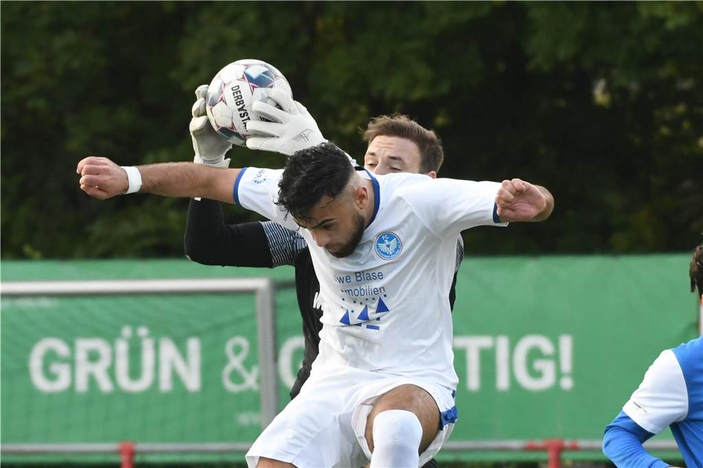 Bezirksliga-Schlusslicht FC Frohlinde kam im Castrop-Rauxeler Derby des zehnten Spieltages nach einem 0:1 zu einem 1:1 beim FC Castrop-Rauxel.