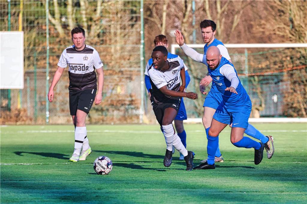 Bezirksliga-Schlusslicht FC Frohlinde kam im Testspiel gegen SW Röllinghausen aus der Recklinghäuser Kreisliga A zu einem deutlichen 5:1 (2:0)-Sieg.
