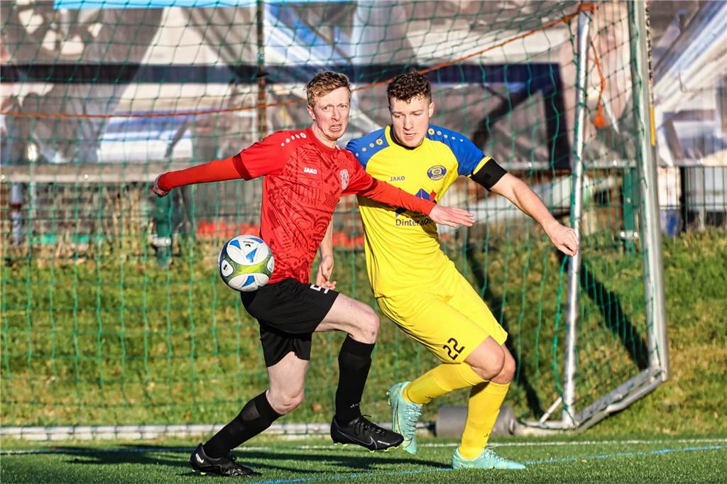 Bezirksligist Spvg Schwerin setzte sich im Testspiel-Derby gegen den SC Arminia Ickern mit 3:1 nach Toren von Nico Chrobok, Neuzugang Lukas Balassas sowie Dawid Lewandowski mit 3:1 (1:0) durch. Für Ickern traf Fabian Pöschl zum 1:2.