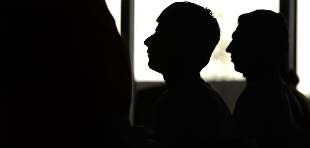 Zwischen Ankunft, Alterstests, Ausbildung und Abschiebung Zwischen Ankunft, Alterstests, Ausbildung und Abschiebung