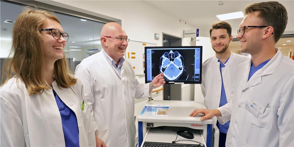 Nachwuchsärzte aus Lettland lernen an Unnaer Krankenhäusern Nachwuchsärzte aus Lettland lernen an Unnaer Krankenhäusern