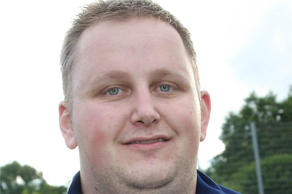 Frohlindes Trainer Michael Hoffmann schläft ein, wenn Michael Wurst zu sehen ist