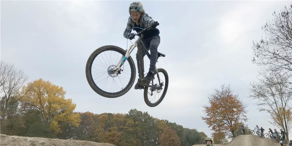 Neuer Bike-Park sorgt für Adrenalinschübe Neuer Bike-Park sorgt für Adrenalinschübe