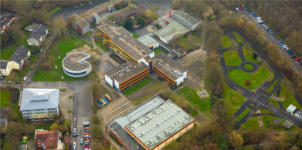 Eine Zehn-Millionen-Euro-Halle entsteht auf dem Campus Lünen-Süd Eine Zehn-Millionen-Euro-Halle entsteht auf dem Campus Lünen-Süd