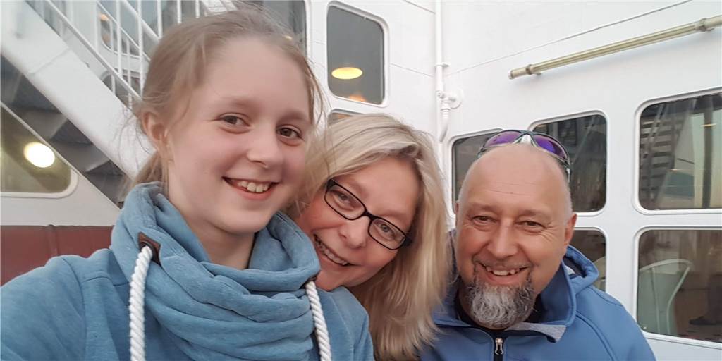 Urlaub mit den Eltern? Wie Ferienwünsche den Familienurlaub mit Teenagern retten können Urlaub mit den Eltern? Wie Ferienwünsche den Familienurlaub mit Teenagern retten können