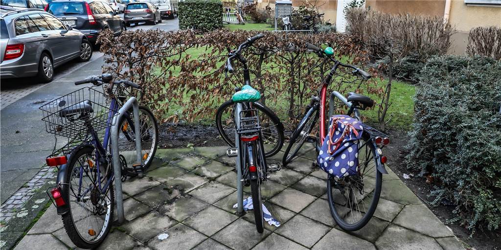 Bauherren müssen Stellplätze für Fahrräder und E-Autos schaffen Bauherren müssen Stellplätze für Fahrräder und E-Autos schaffen