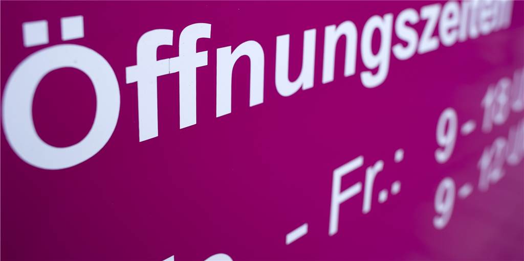 Öffnungszeiten 2018 an Silvester und Neujahr: Bäckereien, Tankstellen, Lebensmittelläden Öffnungszeiten 2018 an Silvester und Neujahr: Bäckereien, Tankstellen, Lebensmittelläden