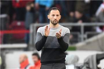 Domenico Tedesco: „Ich will niemanden, der mir Honig ums Maul schmiert“