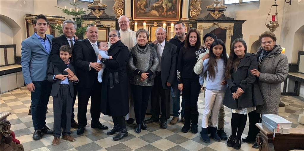 Mexikanisches Ehepaar von Raesfeld feierte seine Goldhochzeit mit der Familie in Raesfeld Mexikanisches Ehepaar von Raesfeld feierte seine Goldhochzeit mit der Familie in Raesfeld
