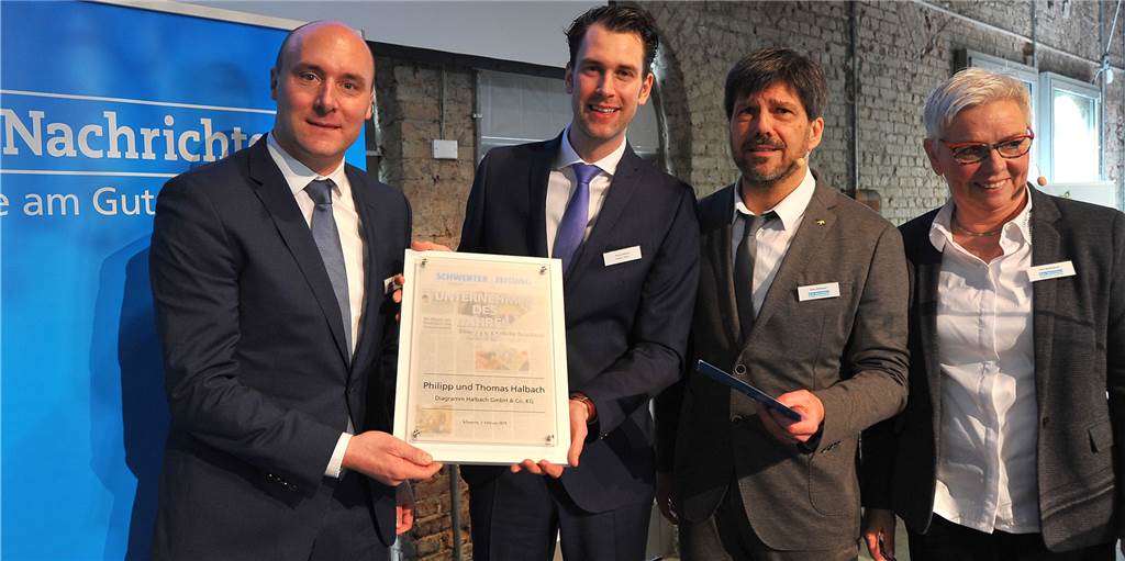 Ruhr Nachrichten ehren Philipp und Thomas Halbach als Schwerter Unternehmer des Jahres Ruhr Nachrichten ehren Philipp und Thomas Halbach als Schwerter Unternehmer des Jahres