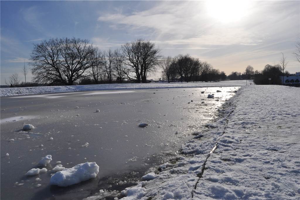 Wenn eine Stadt in Schnee getaucht ist: Das Winterwetter in Olfen