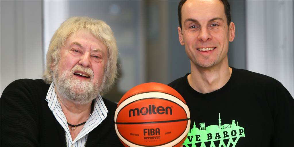 Christian Podszuk vom TVE Barop sucht dunkle Hallen für seine Basketballer Christian Podszuk vom TVE Barop sucht dunkle Hallen für seine Basketballer