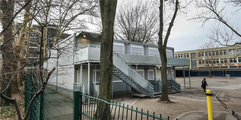 An immer mehr Dortmunder Schulen werden Container zu Unterrichtsräumen An immer mehr Dortmunder Schulen werden Container zu Unterrichtsräumen
