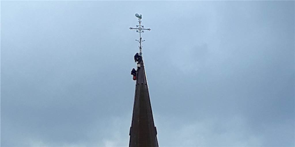 Darum waren am Donnerstag Kletterer auf dem Olfener Kirchturm unterwegs Darum waren am Donnerstag Kletterer auf dem Olfener Kirchturm unterwegs