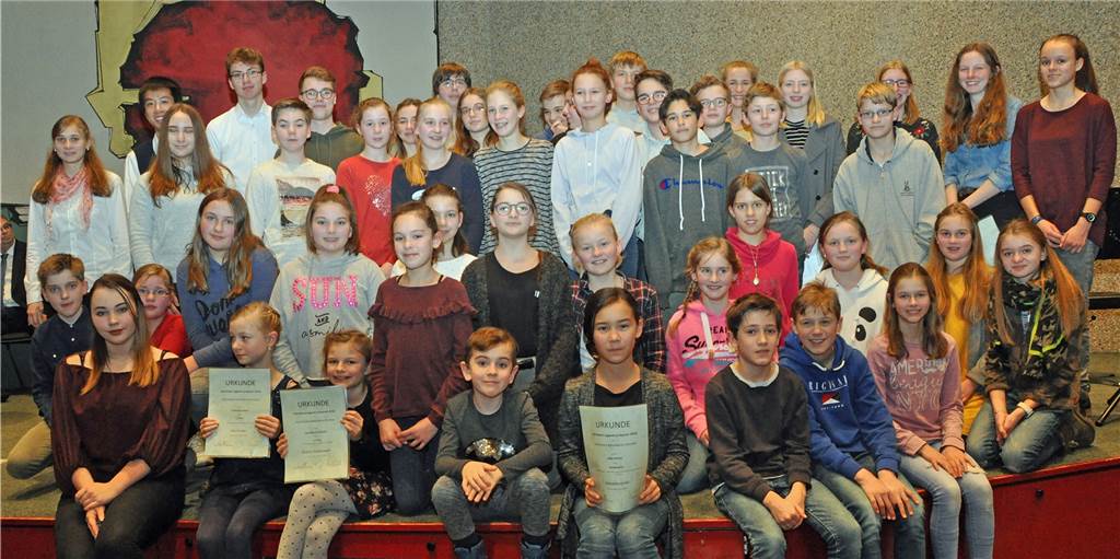 57 junge Verseschmiede freuen sich über den Dorstener Jugend Lyrikpreis 57 junge Verseschmiede freuen sich über den Dorstener Jugend Lyrikpreis
