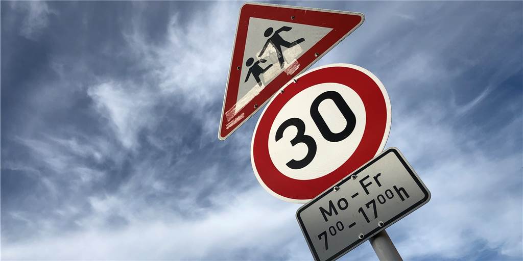 Die Möglichkeit für Tempo 30 auf der Wellinghofer Amtsstraße ist da Die Möglichkeit für Tempo 30 auf der Wellinghofer Amtsstraße ist da