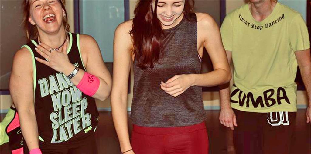 Studentin veranstaltet Zumba-Party, um Missbrauchsopfern in Tansania zu helfen Studentin veranstaltet Zumba-Party, um Missbrauchsopfern in Tansania zu helfen
