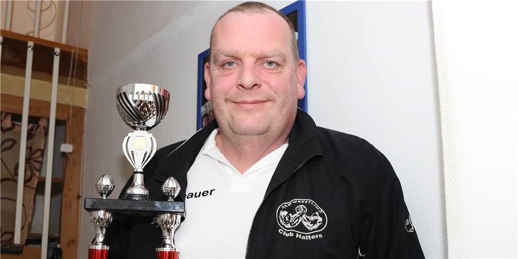 Armwrestler Neubauer ist ehemaliger Deutscher Meister und hat mit 47 Jahren noch etwas vor Armwrestler Neubauer ist ehemaliger Deutscher Meister und hat mit 47 Jahren noch etwas vor