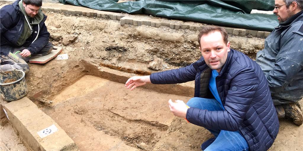 Archäologen entdecken spätantikes Gräberfeld am Grafenhof Archäologen entdecken spätantikes Gräberfeld am Grafenhof