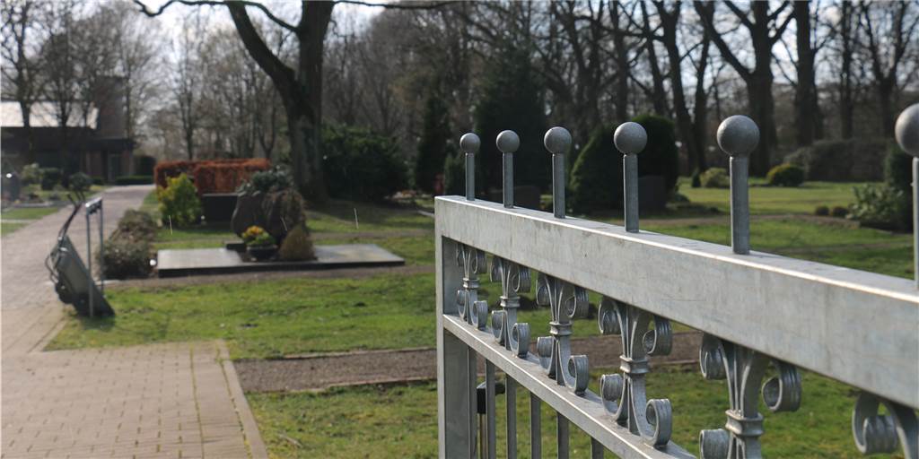 Auf dem Friedhof in Stockum gibt es bald eine neue Bestattungsform Auf dem Friedhof in Stockum gibt es bald eine neue Bestattungsform