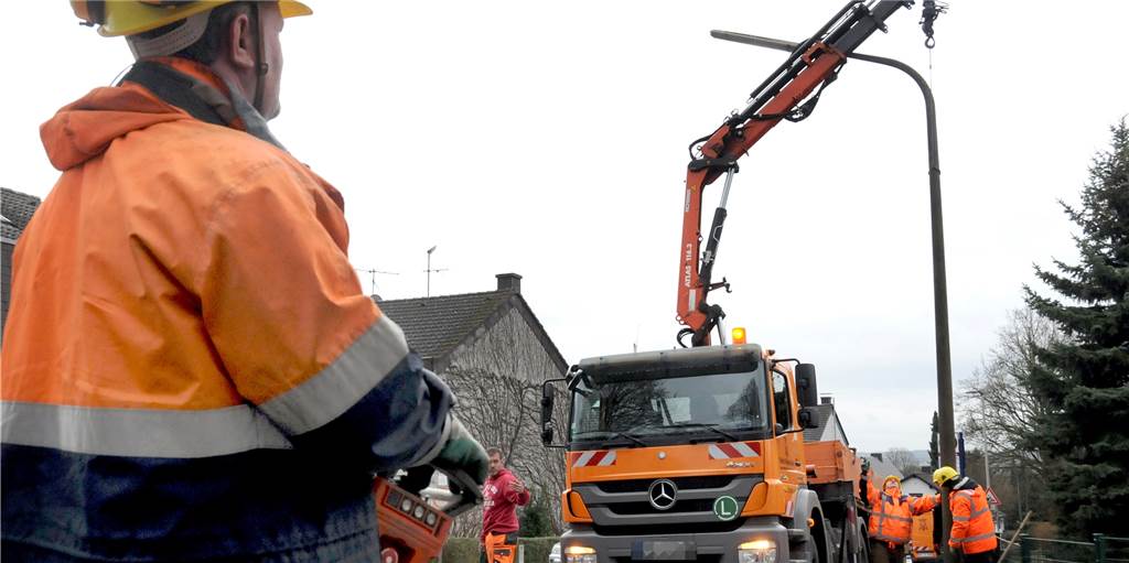 Umrüstung der Straßenlaternen auf LED-Technik hat die Rechnung der Stadt kräftig gesenkt Umrüstung der Straßenlaternen auf LED-Technik hat die Rechnung der Stadt kräftig gesenkt
