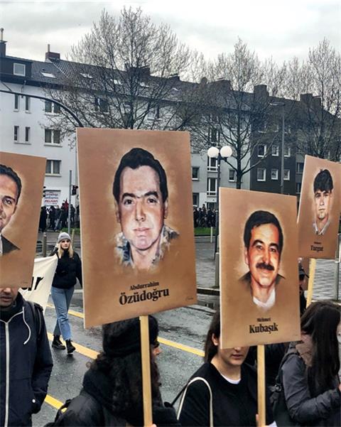 Kubasik-Gedenken: Zehn Bilder für zehn Opfer und viele offene Fragen Kubasik-Gedenken: Zehn Bilder für zehn Opfer und viele offene Fragen