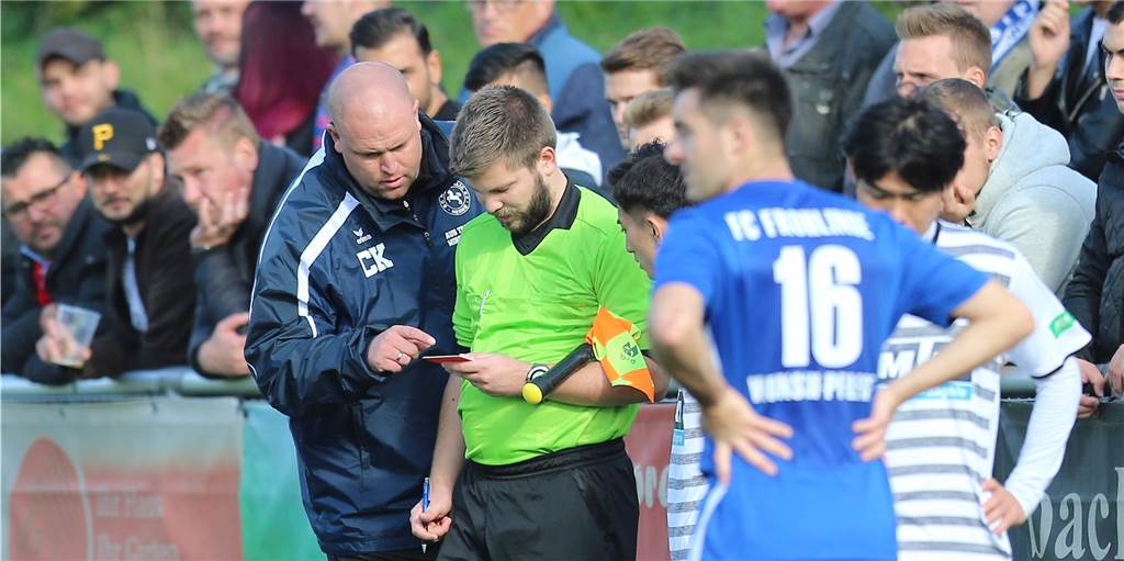 Das halten die Castrop-Rauxeler Fußballer von der Regeländerung des Fußballverbands Das halten die Castrop-Rauxeler Fußballer von der Regeländerung des Fußballverbands