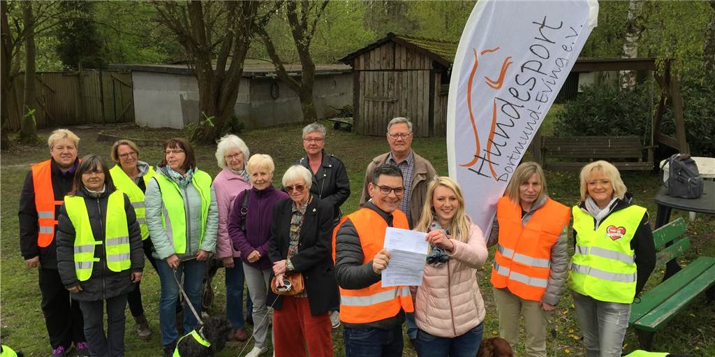 Hundesportler setzen zum großen Sprung an: 16.600 Euro für ein modernes Vereinsgelände Hundesportler setzen zum großen Sprung an: 16.600 Euro für ein modernes Vereinsgelände